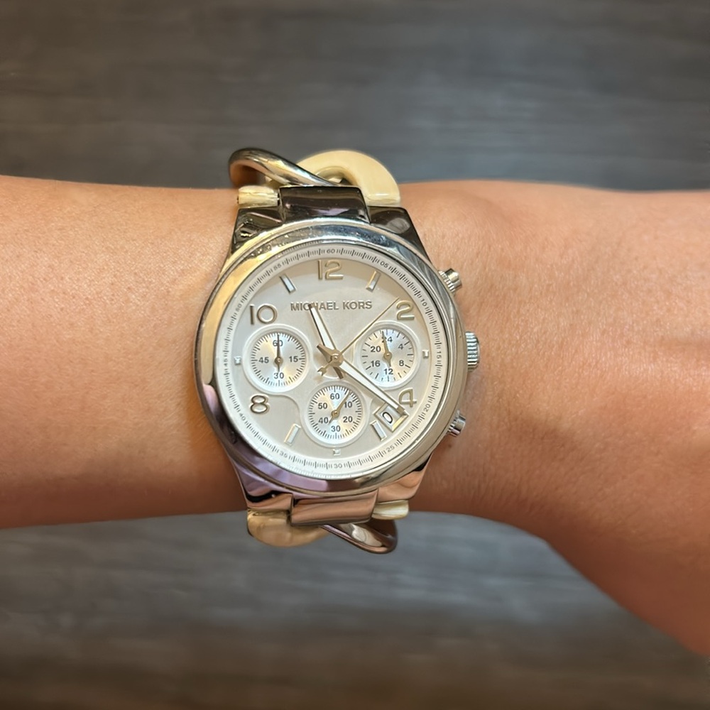 Michael Kors Watch, Model 4263 - Picture 6 of 6